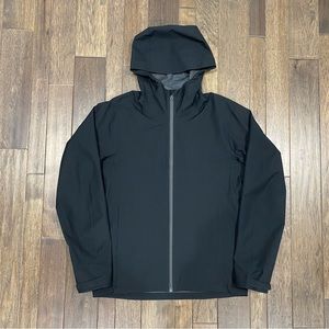 UNIQLO RAIN JACKET MENS SIZE SMALL BLACK